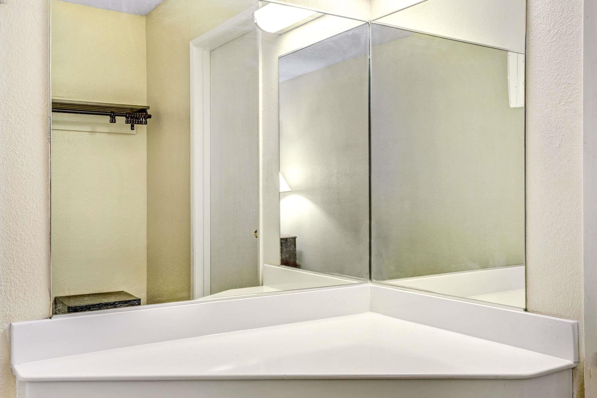 Travelodge By Wyndham Las Vegas Center Strip Εξωτερικό φωτογραφία