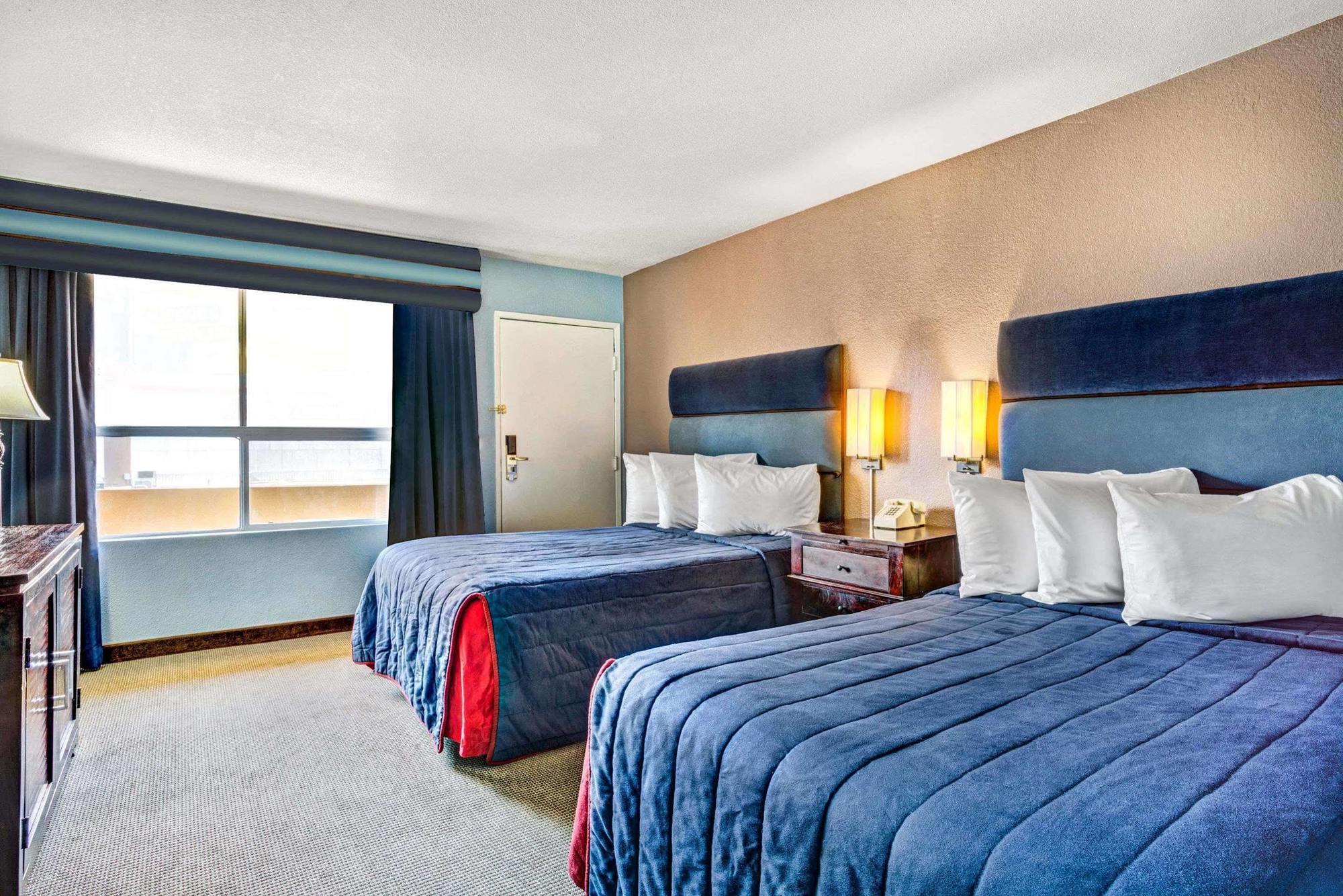 Travelodge By Wyndham Las Vegas Center Strip Εξωτερικό φωτογραφία